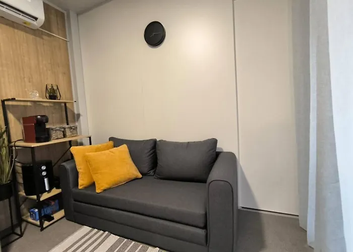 Luxury Ondina- Beachfront Retreat 別荘 トゥラニ