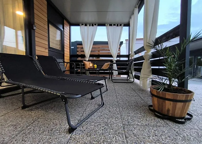 Luxury Ondina- Beachfront Retreat 別荘