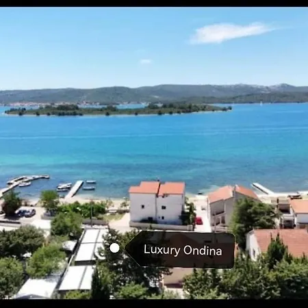 Feriehus Luxury Ondina- Beachfront Retreat